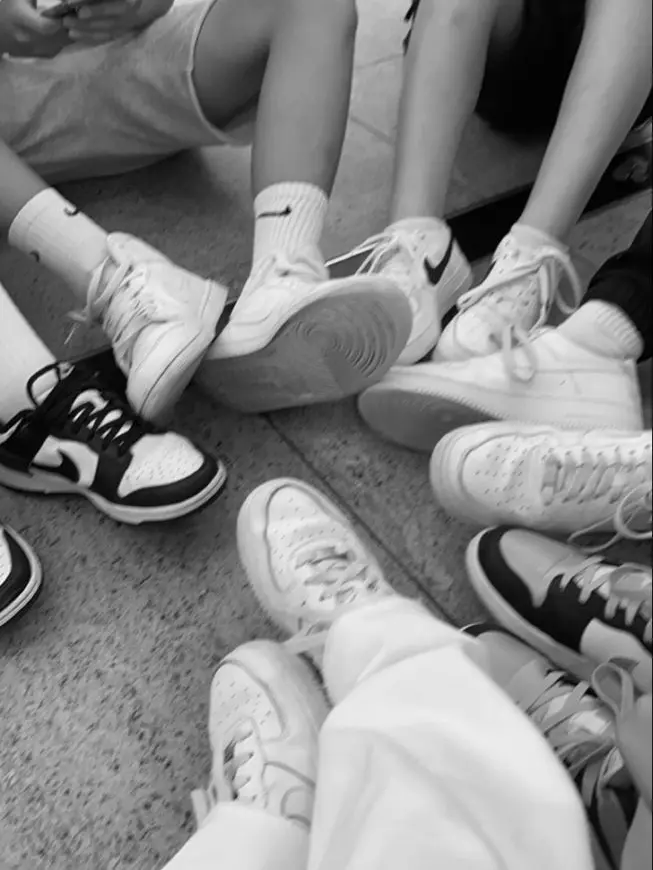 MauveRose6457의 Mixed friend group sleepover