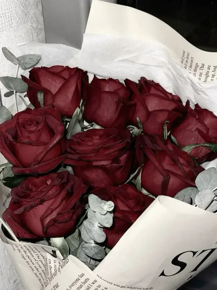 esx.uv의 레이디를 위한 장미.