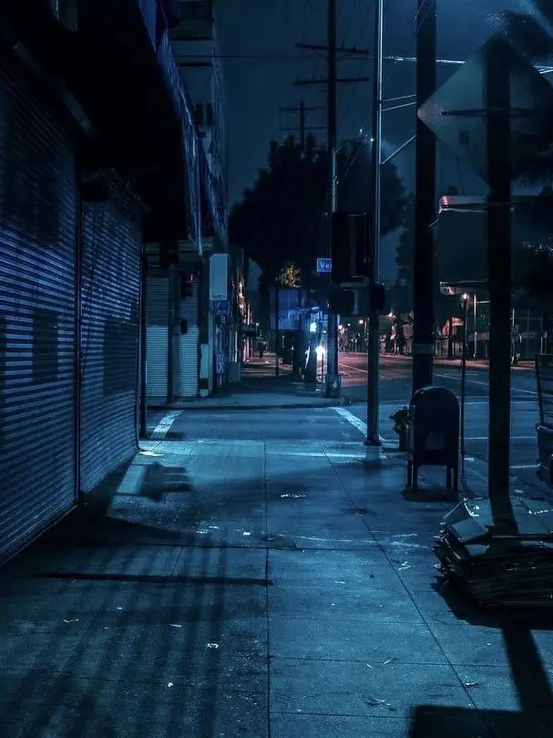 Bananasoup2770의 새벽녁 길거리