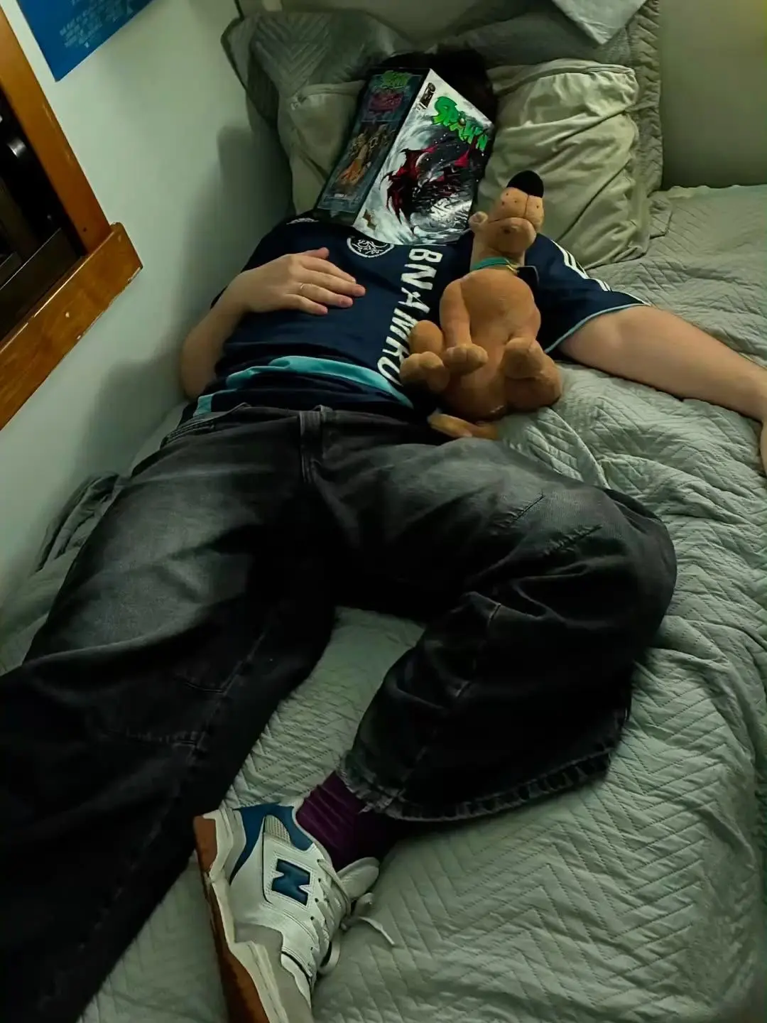 14jiyuuu8의 My roommate on wrong bed