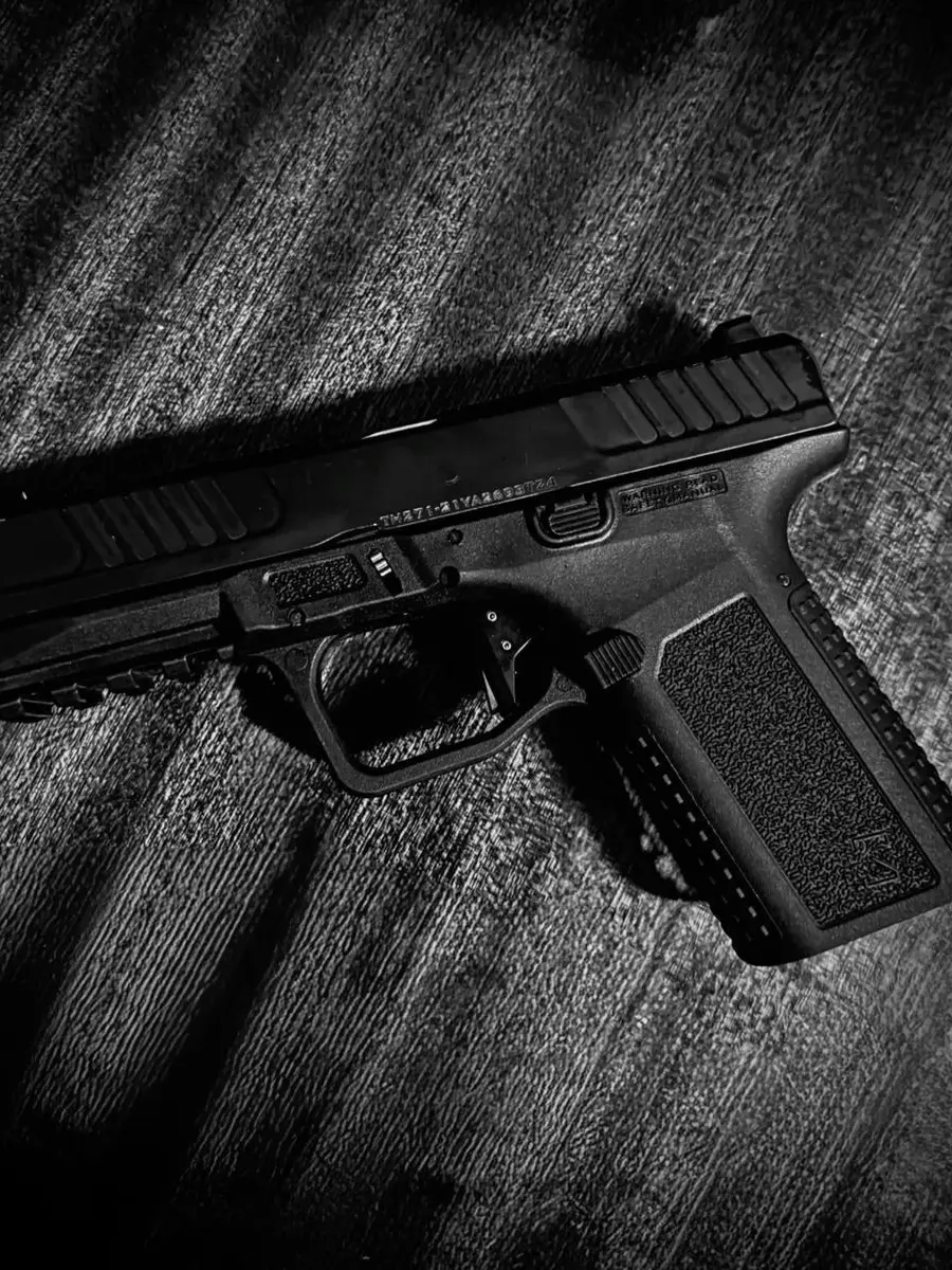 Serenade_Waguri13의 “ 충 - 성. “