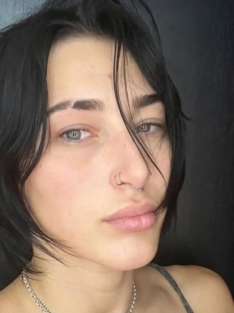 IcySleep4743의 Demi Bennett wlw