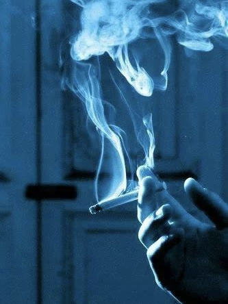 cigarette daydreams 대표 이미지