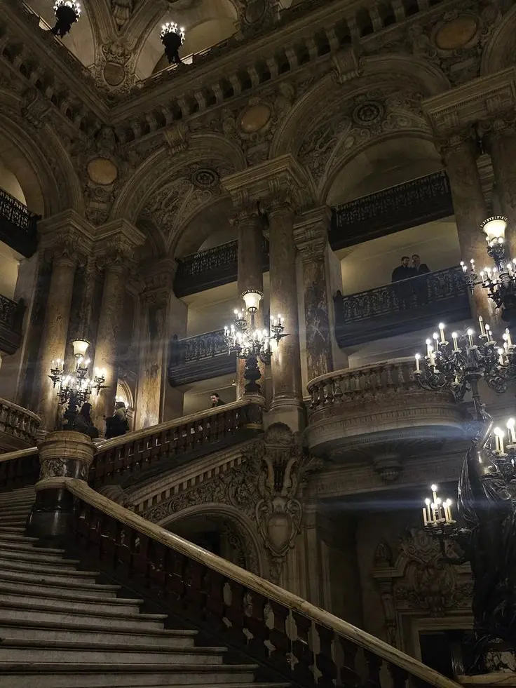 AcidicDebt1749의 Beneath the Palace Lights