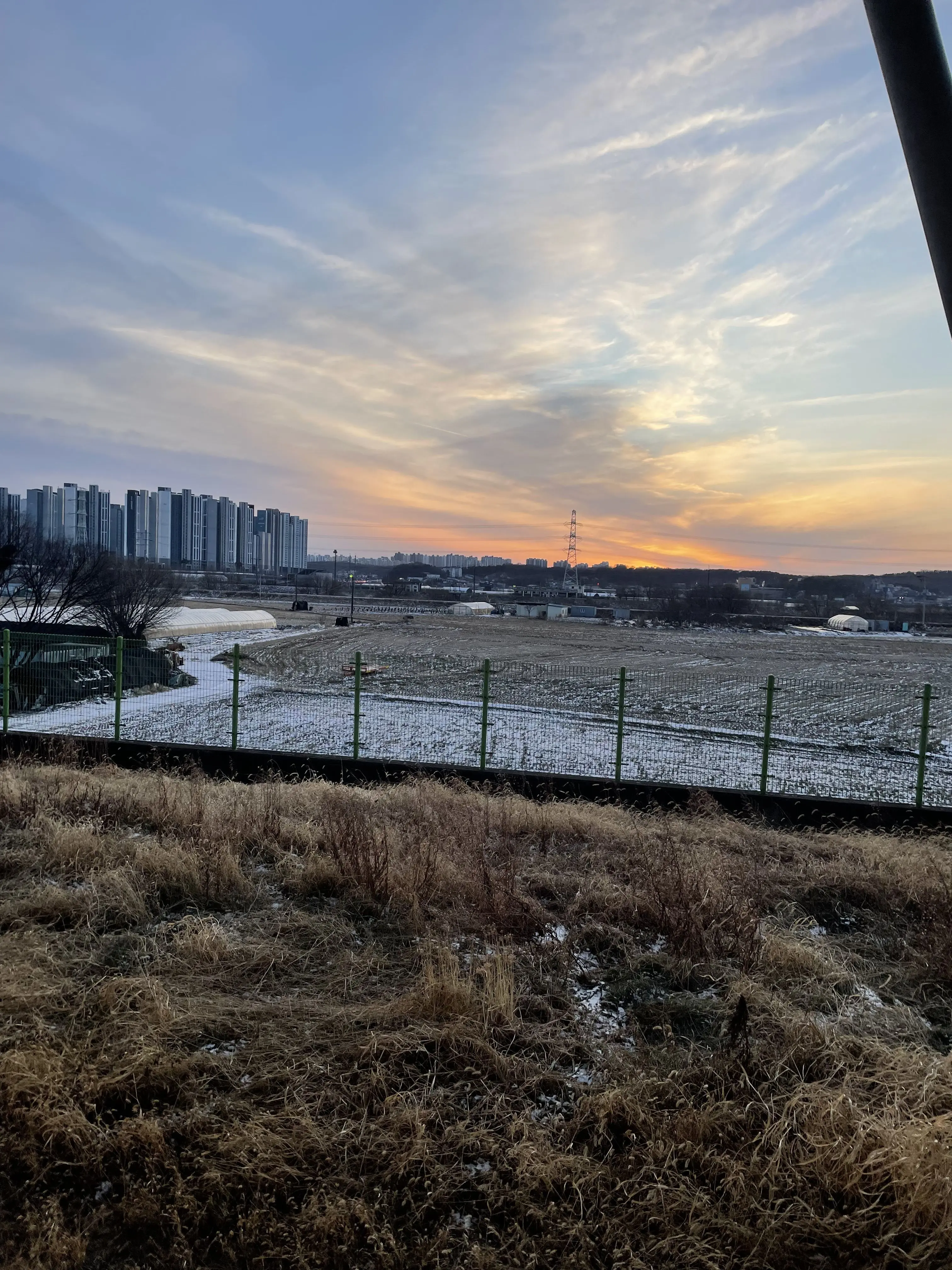 1704yaer의 “도망가지마. 어떻게든 받을거야.“