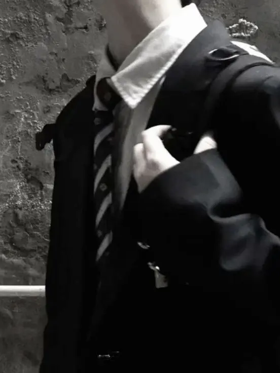 CleanElbow6094의 New boy—MLM/BL