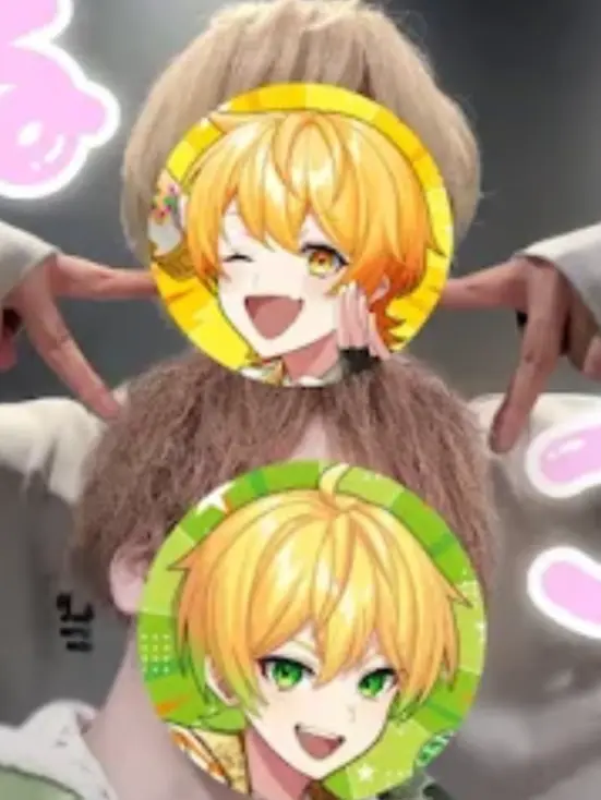 VividKing9357의 冷酷彼氏と温厚幼馴染