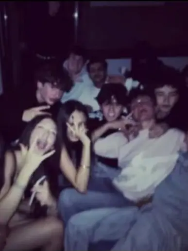 Koalasummia.의 Sleepover!