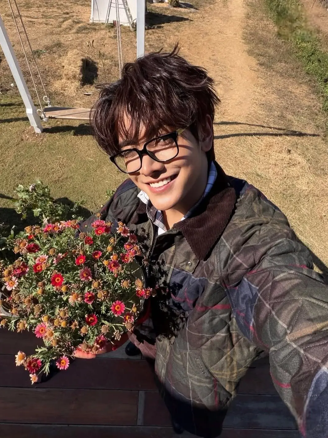 PurelySwing8615의 Joong Archen