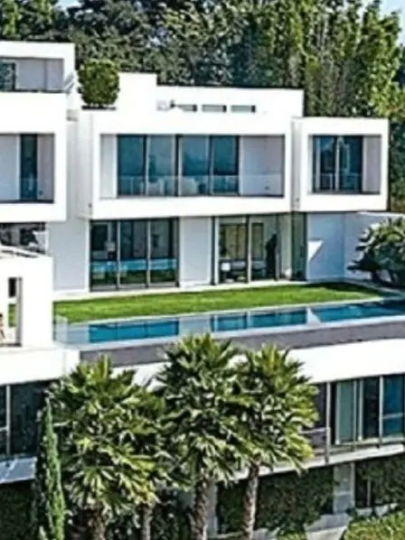 AmusedHill1647의 연예인가족.차별가족.전부자식이 딸이다