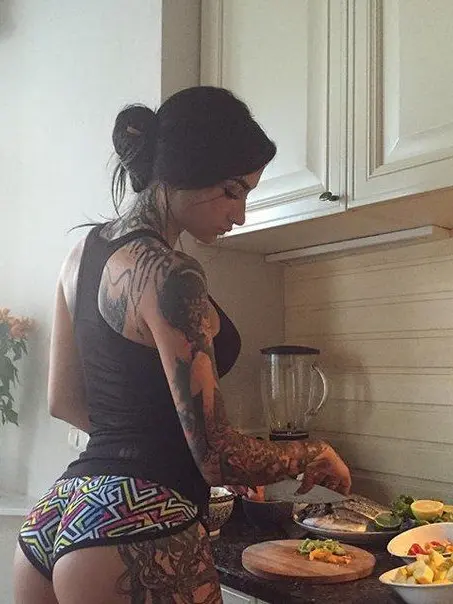 VastBark1399의 The Replacement