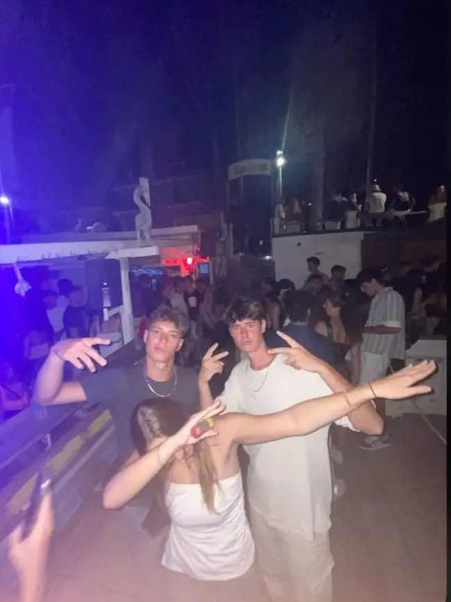 LavishTongs8708의 Big brothers