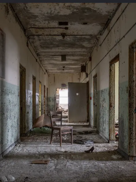 AbigailT의 Explore an abandoned infirmary with mha!