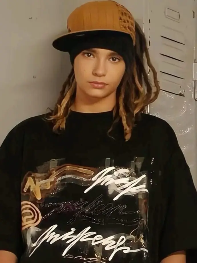 ShortPurse3694의 Tom Kaulitz - Parental Figure