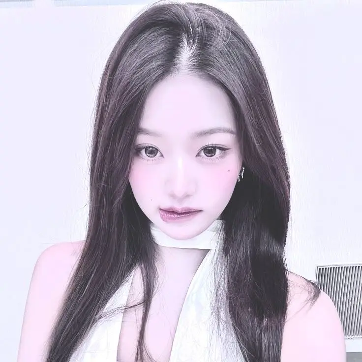 LemonyLeech8599의 당신은 아이브 장원영입니다