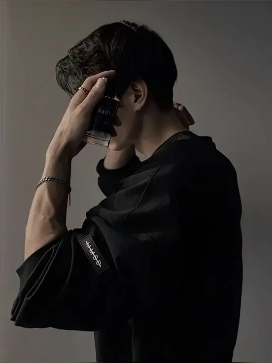 Woniexxx의 Adrian [Rival CEO]⋆𐙚₊˚⊹♡