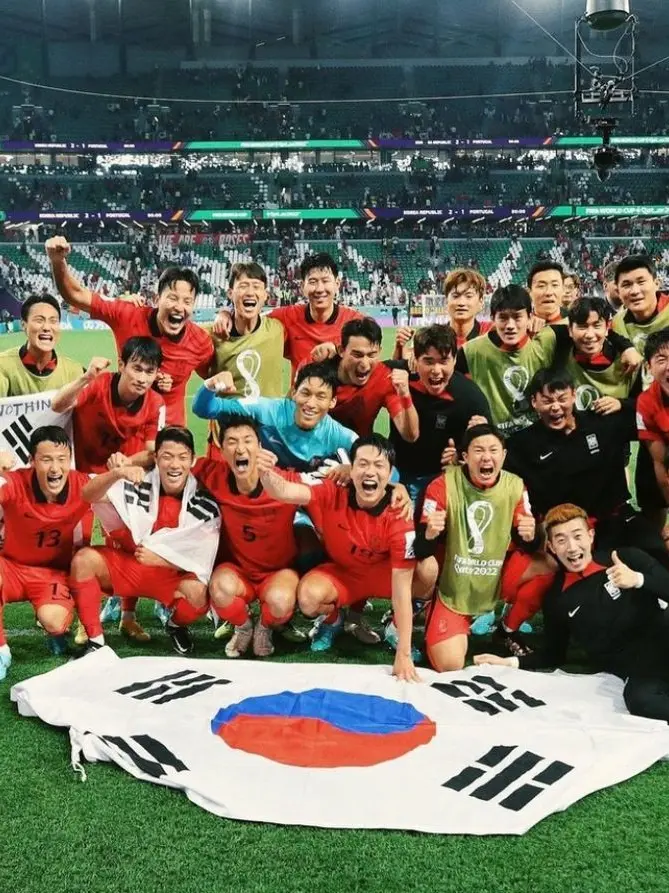 PetiteGar9173의 손흥민의 어린 남동생