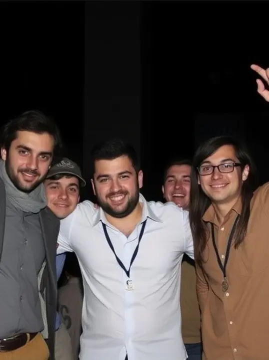 StrongStep0663의 Frat House