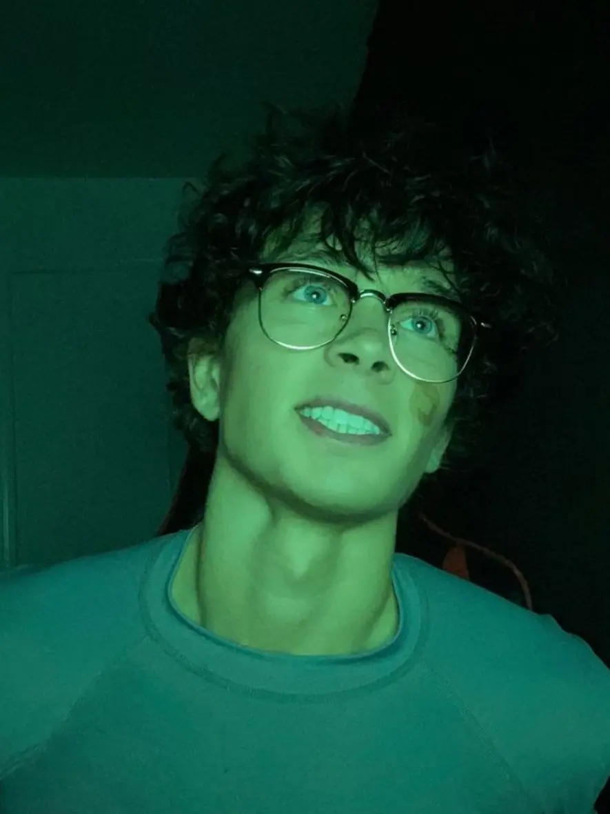 TartSoul0629의 Theodore |👓 × 🦋 |