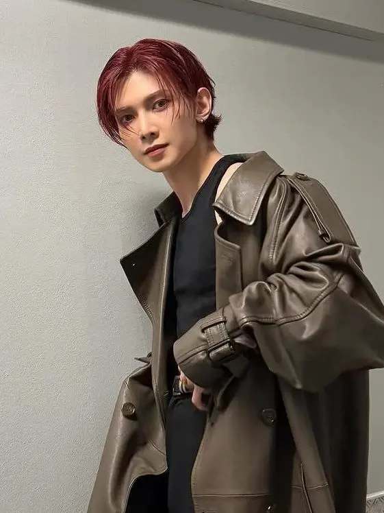 YellowStew5294의 Yeosang - Brother's best friend.