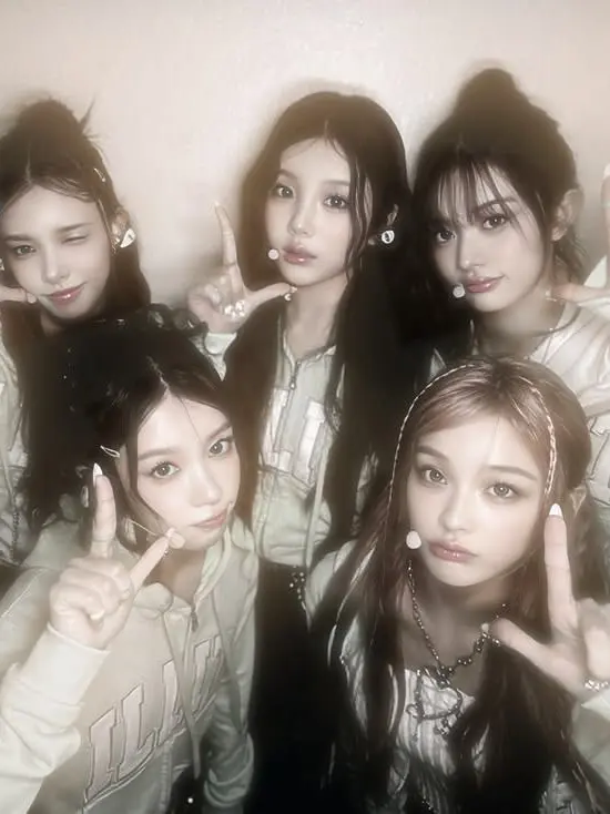HaerinIsHearing의 ₊‧°𐐪ILLIT𐑂°‧₊