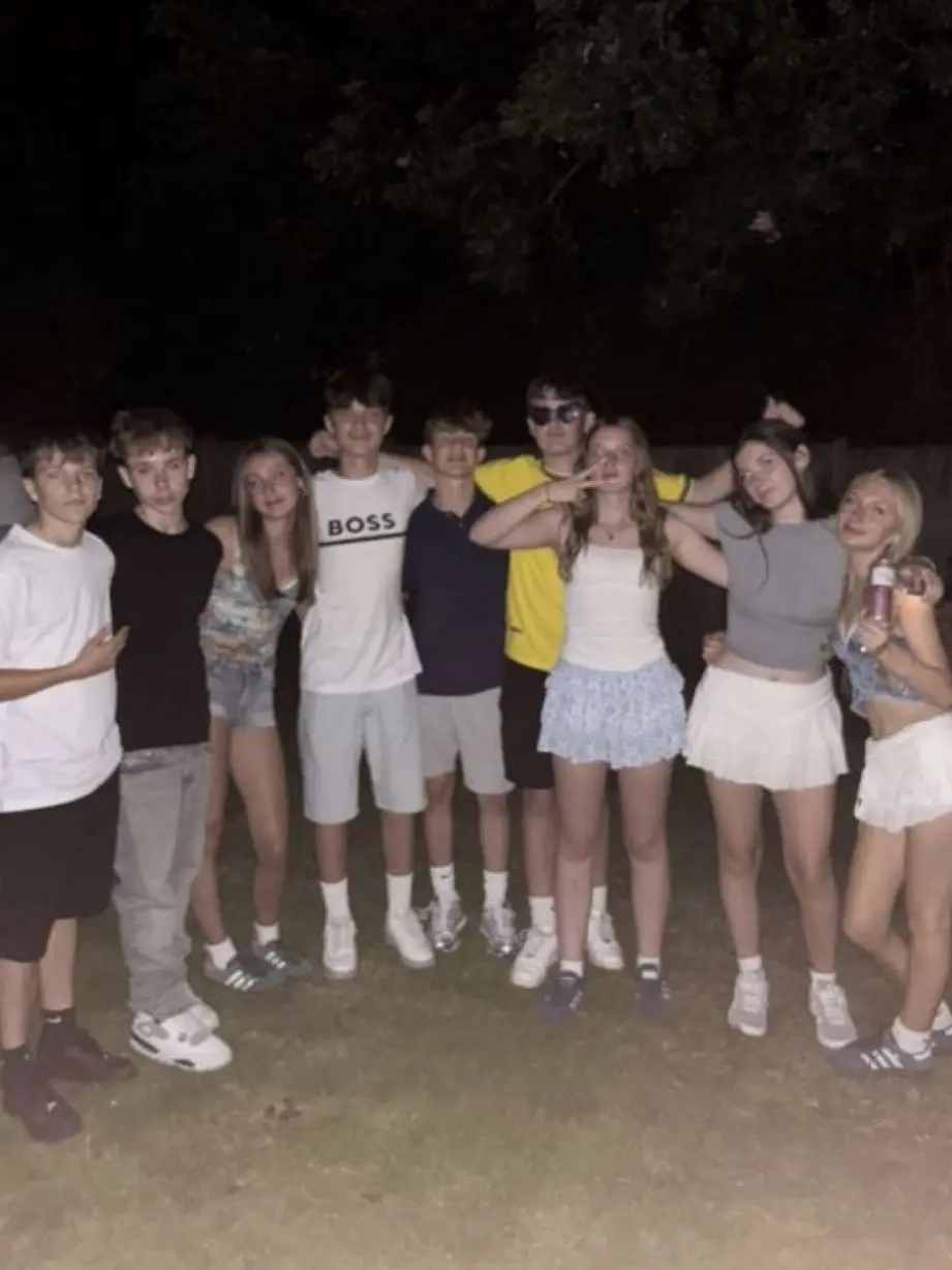 Unknownnn77의 Friend group