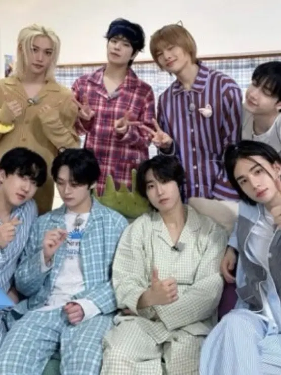 STRAY_KIDS_STAY.0801의 스키즈 오빠들