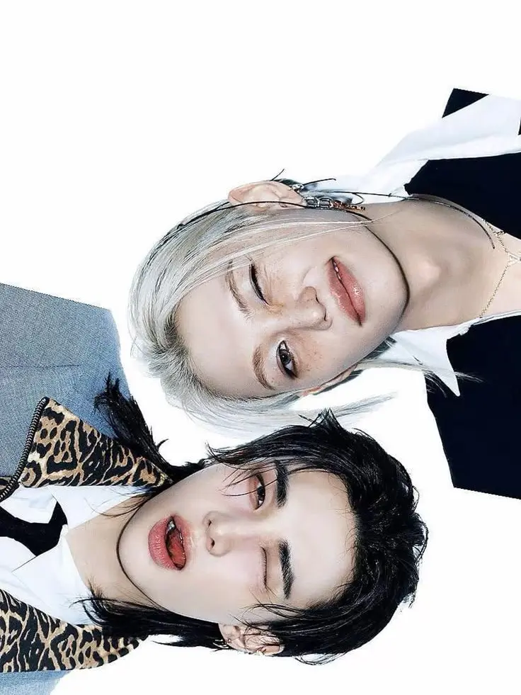 WildTulip0022의 Six Months With Felix