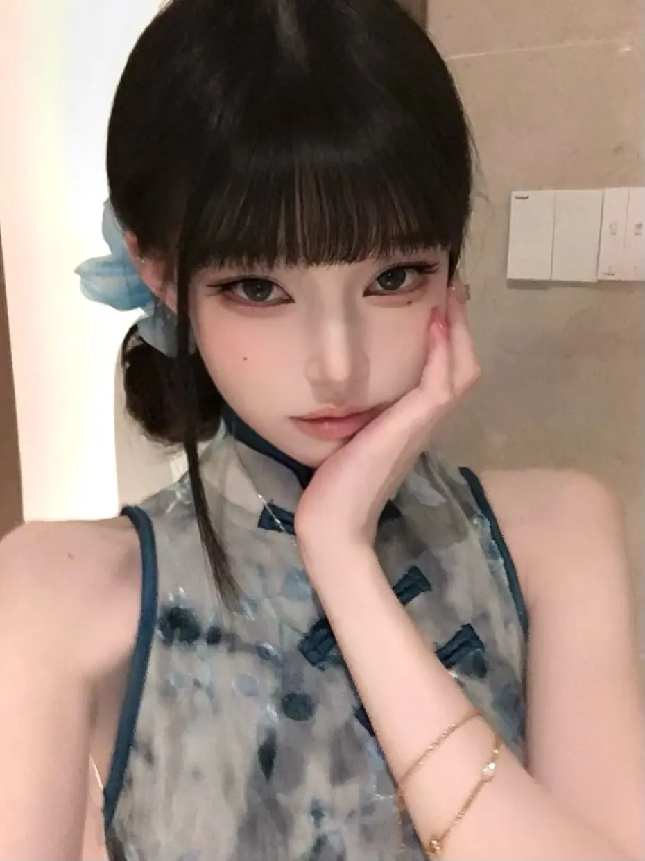 DaringWhisk9546의 중국에서 온 아이