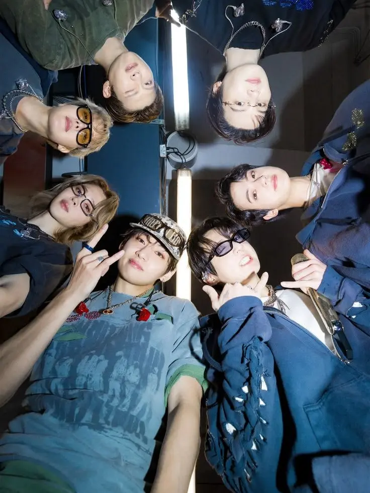 idk_whatever의 BTS— 8th member.