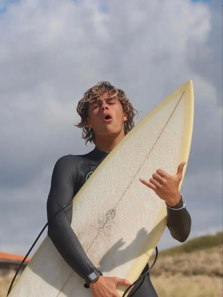 SmartAnise2382의 Surfer boy
