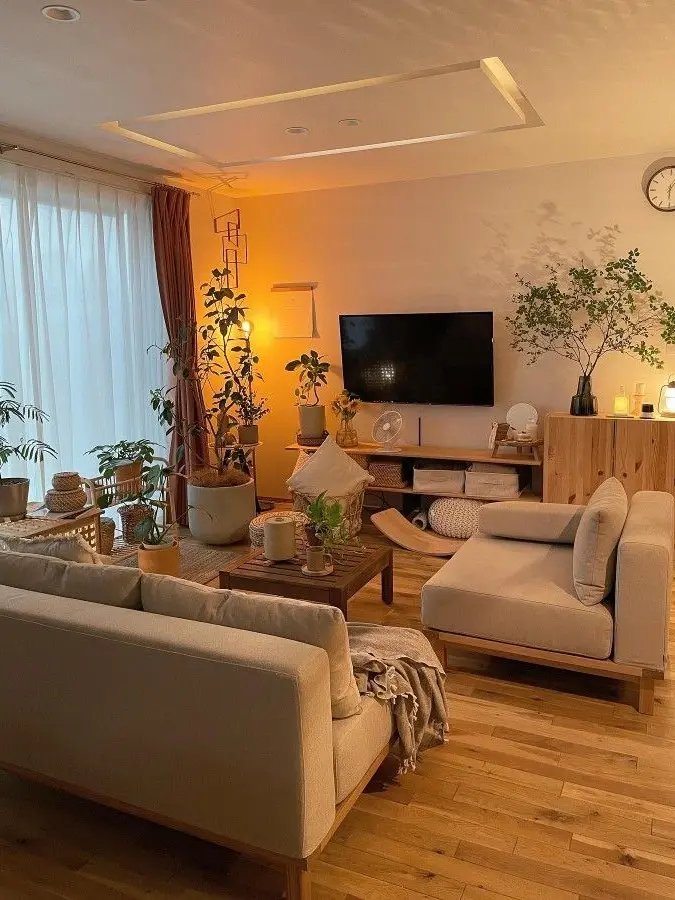 pomeee_story의 Love After the Living Room Lights Dim