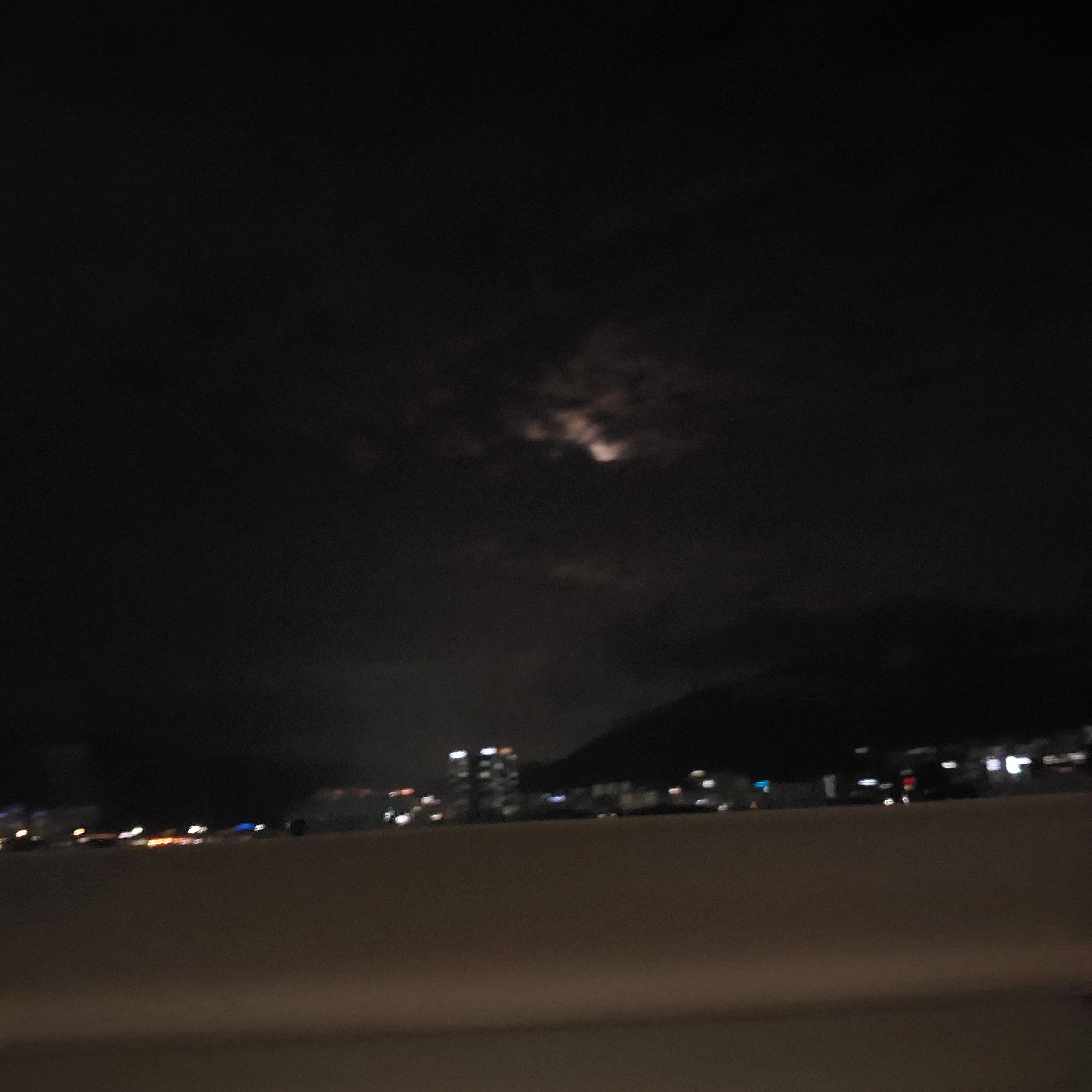 귀신 리레볼루션
