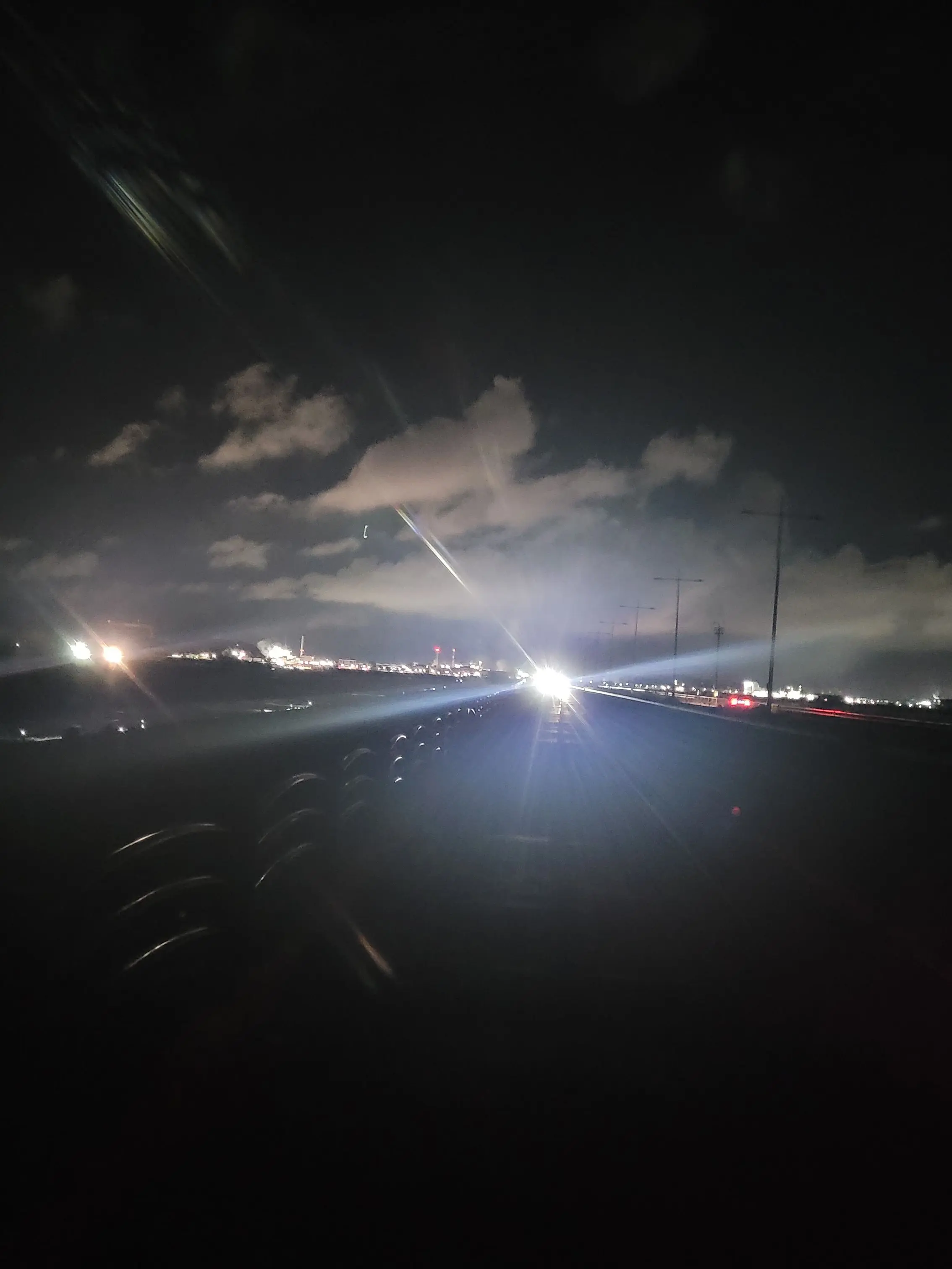 UNI.T0329의 음치 아이돌과 프로듀서 그리고 매니저