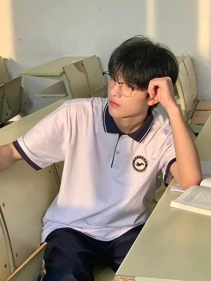 Crinaa의 Kai | highschool love story