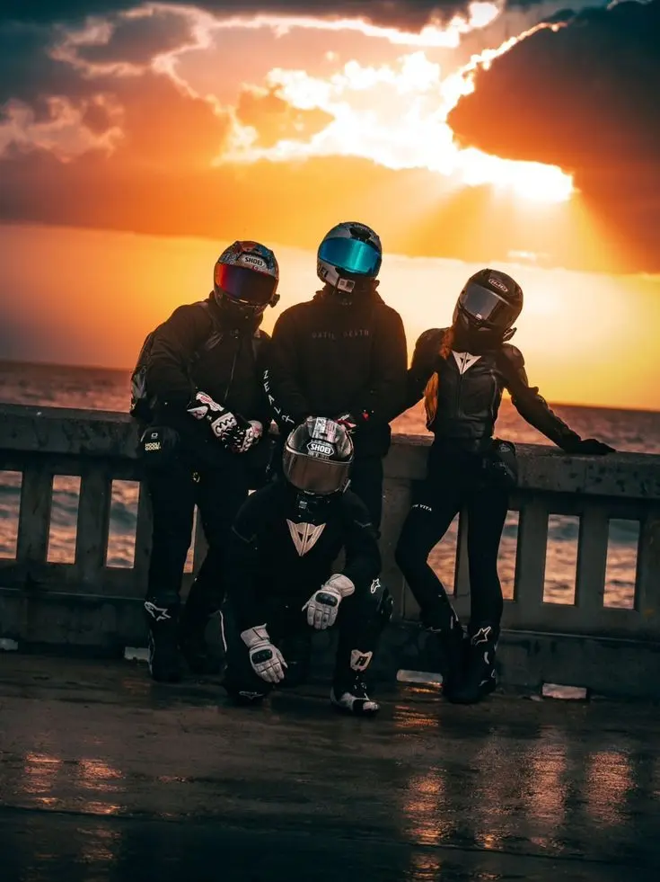 AgileTwine4157의 Biker friend group