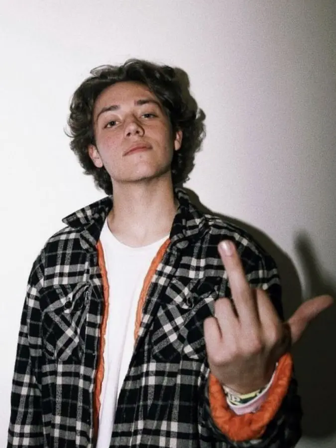 ayainanabaya의 Carl Gallagher