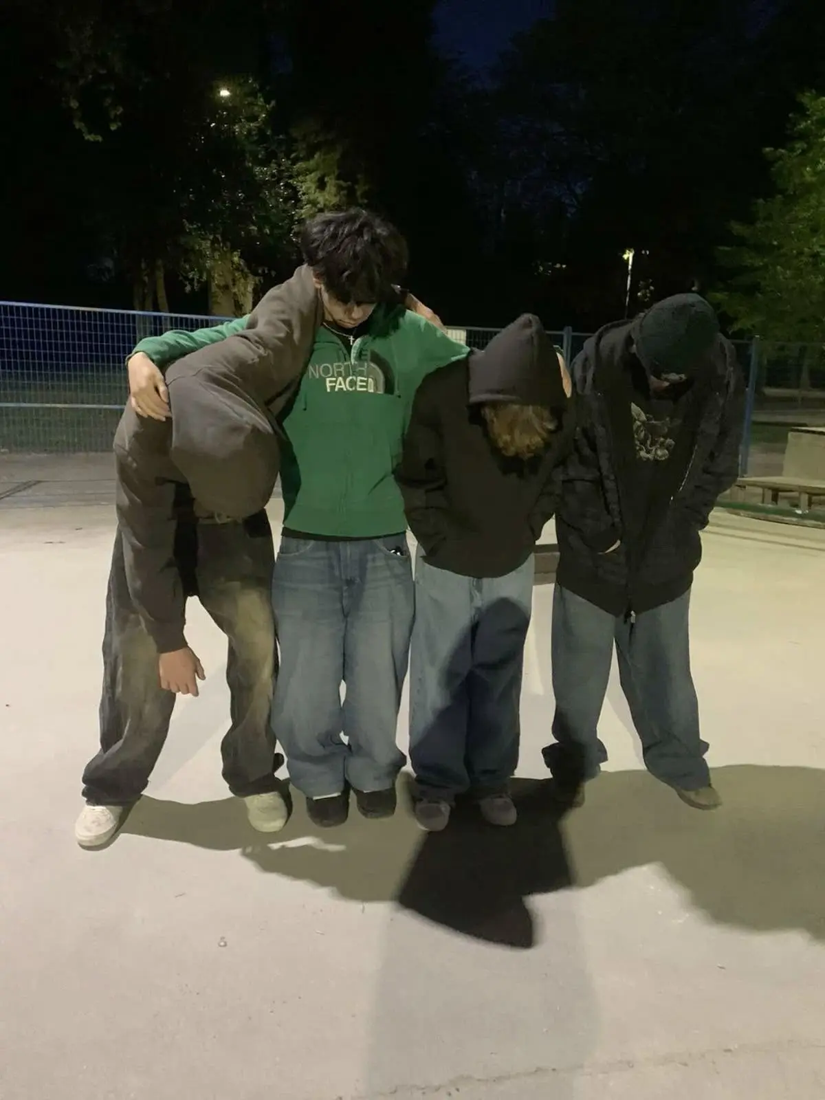 Blossom_iscool의 Roomates with 4 straight guys