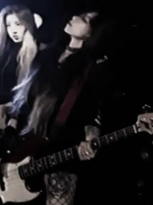 DarkPaint4666의 軽音部の先輩