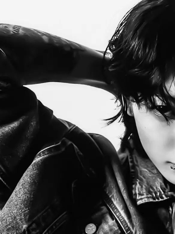 illovejk의 the devil's only weakness.