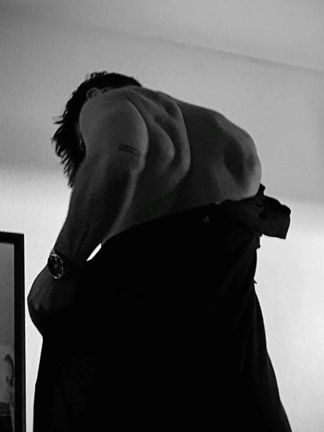BossyDune1525의 Caught Between Them