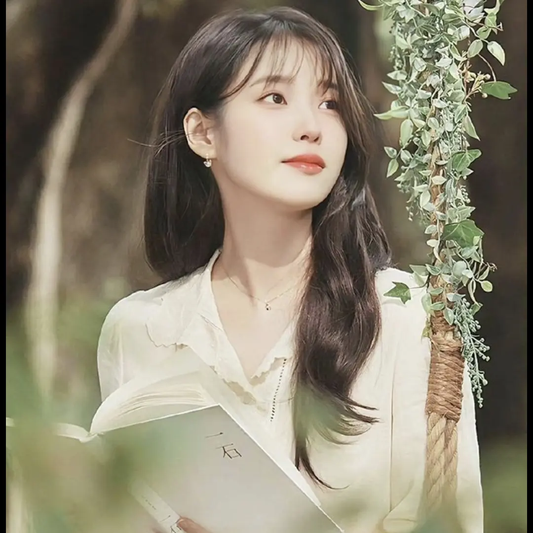 ShrillCost3235의 아이유