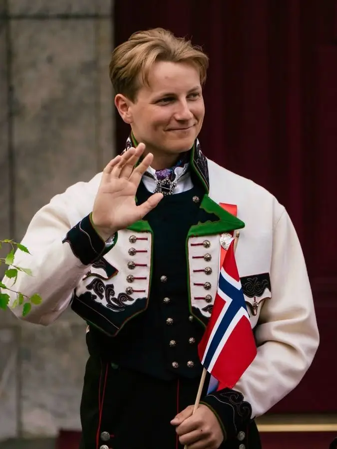 BoredVoice1419의 Prince Sverre Magnus