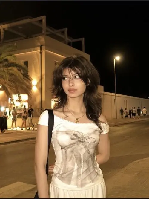 ochire의 Lara