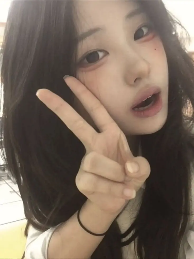 CurvedEgg1026의 은수