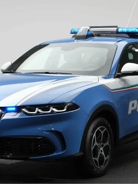 NimbleFear9511의 イタリア警察　〜群星煌々とした街並みを〜