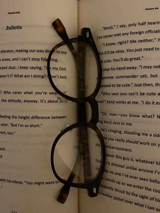 chuuritsu.kun의 [📷] Secrets Between Grades