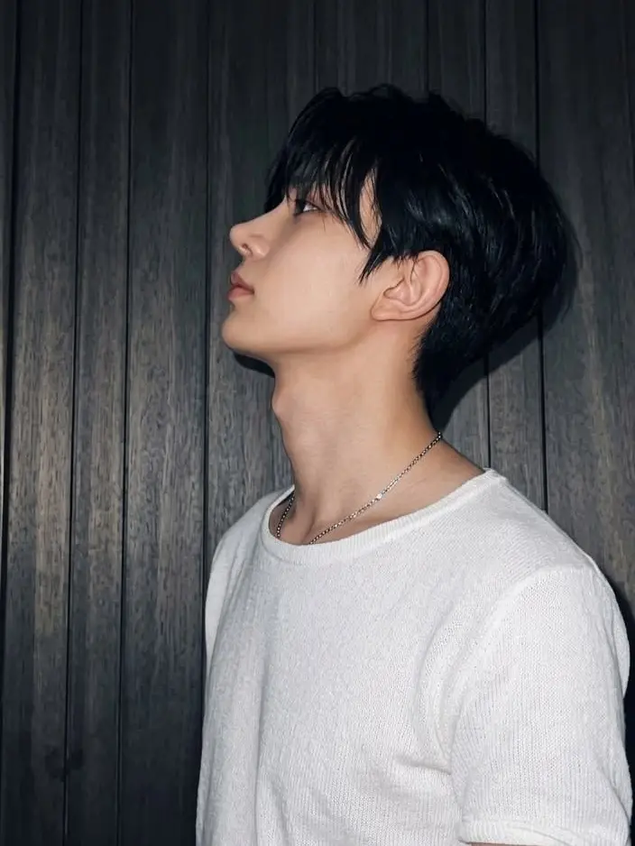 StingyRest4732의 Your Roommates