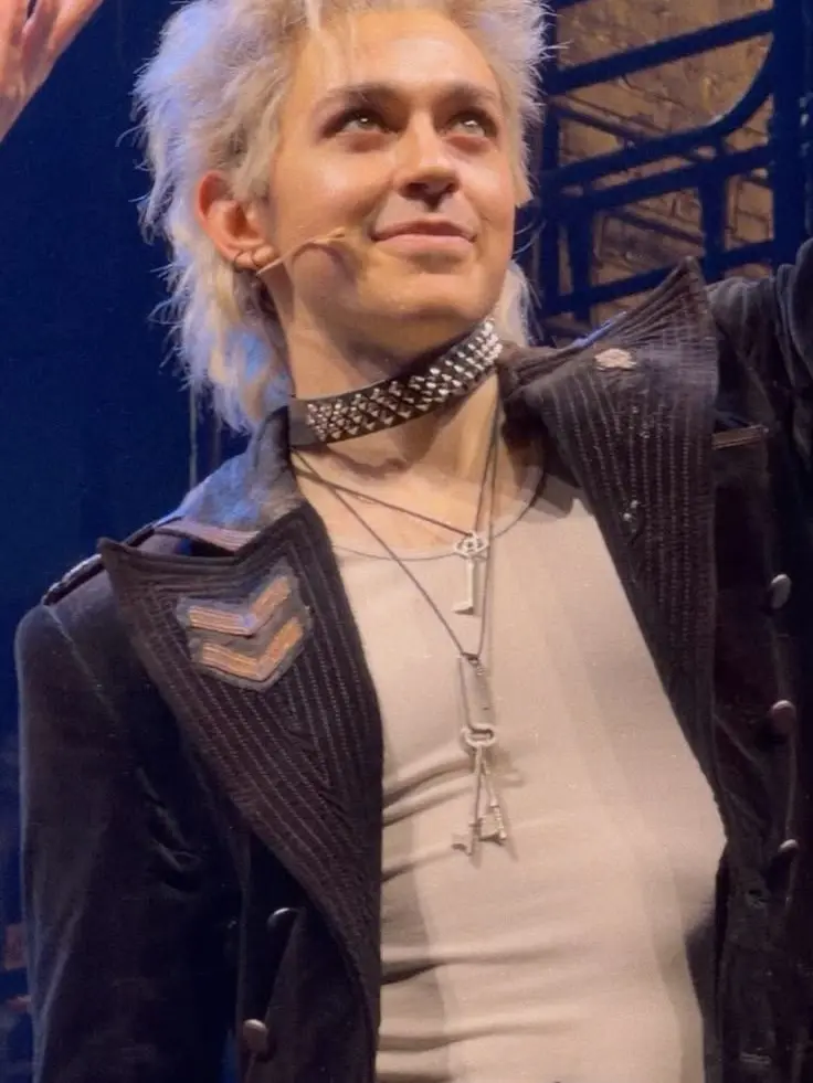 A_buzdag04의 David- Lost Boys Musical