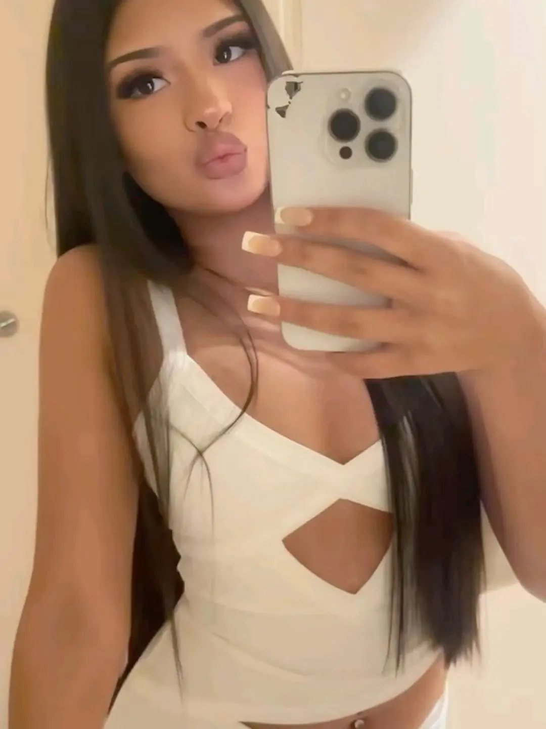 FlushWing9667의 Baddie Latina
